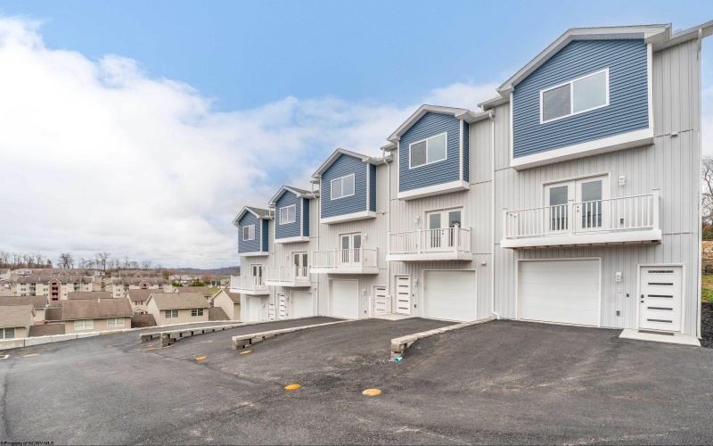 108 Chestnut Grove, Morgantown, West Virginia 26505, 2 Bedrooms Bedrooms, 7 Rooms Rooms,2 BathroomsBathrooms,Single Family Attached,For Sale,Chestnut,10164127 108 Chestnut Grove, Morgantown, West Virginia 26505, 2 Bedrooms Bedrooms, 7 Rooms Rooms,2 BathroomsBathrooms,Single Family Attached,For Sale,Chestnut,10164127