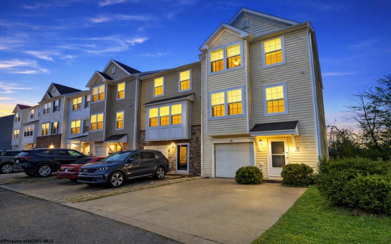 201 Birds Eye View Drive, Morgantown, West Virginia 26501, 3 Bedrooms Bedrooms, 7 Rooms Rooms,2 BathroomsBathrooms,Single Family Attached,For Sale,Birds Eye View,10164128 201 Birds Eye View Drive, Morgantown, West Virginia 26501, 3 Bedrooms Bedrooms, 7 Rooms Rooms,2 BathroomsBathrooms,Single Family Attached,For Sale,Birds Eye View,10164128