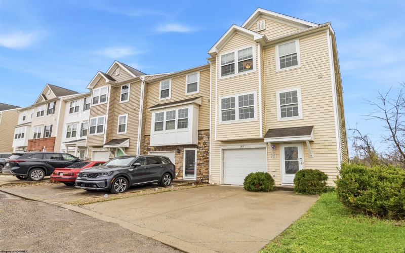 201 Birds Eye View Drive, Morgantown, West Virginia 26501, 3 Bedrooms Bedrooms, 7 Rooms Rooms,2 BathroomsBathrooms,Single Family Attached,For Sale,Birds Eye View,10164128 201 Birds Eye View Drive, Morgantown, West Virginia 26501, 3 Bedrooms Bedrooms, 7 Rooms Rooms,2 BathroomsBathrooms,Single Family Attached,For Sale,Birds Eye View,10164128