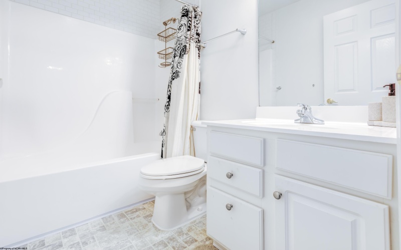 150 Meadowridge Drive, Morgantown, West Virginia 26505, 3 Bedrooms Bedrooms, 7 Rooms Rooms,2 BathroomsBathrooms,Single Family Attached,For Sale,Meadowridge,10164136 150 Meadowridge Drive, Morgantown, West Virginia 26505, 3 Bedrooms Bedrooms, 7 Rooms Rooms,2 BathroomsBathrooms,Single Family Attached,For Sale,Meadowridge,10164136