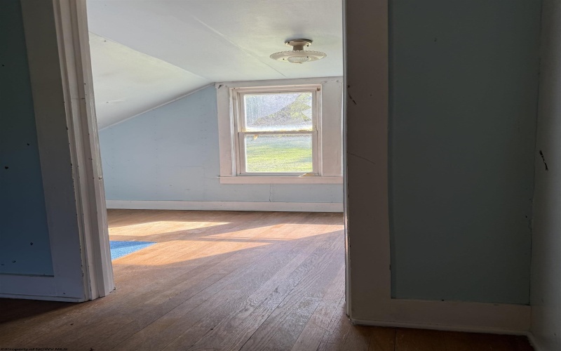 605 Sheridan Street, Glenville, West Virginia 26351, 4 Bedrooms Bedrooms, 8 Rooms Rooms,1 BathroomBathrooms,Single Family Detached,For Sale,Sheridan,10164133