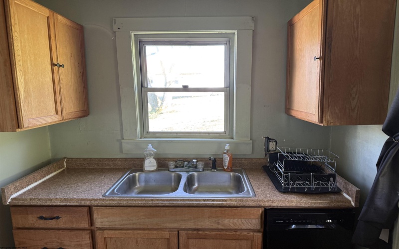 605 Sheridan Street, Glenville, West Virginia 26351, 4 Bedrooms Bedrooms, 8 Rooms Rooms,1 BathroomBathrooms,Single Family Detached,For Sale,Sheridan,10164133