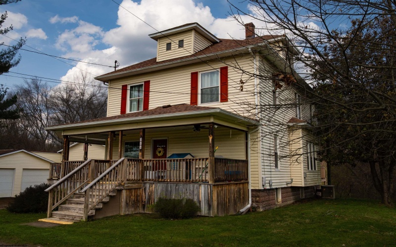 254 Locust Street, Lumberport, West Virginia 26386, 5 Bedrooms Bedrooms, 10 Rooms Rooms,2 BathroomsBathrooms,Single Family Detached,For Sale,Locust,10164131 254 Locust Street, Lumberport, West Virginia 26386, 5 Bedrooms Bedrooms, 10 Rooms Rooms,2 BathroomsBathrooms,Single Family Detached,For Sale,Locust,10164131