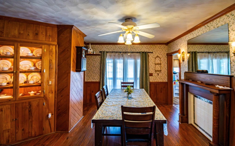 254 Locust Street, Lumberport, West Virginia 26386, 5 Bedrooms Bedrooms, 10 Rooms Rooms,2 BathroomsBathrooms,Single Family Detached,For Sale,Locust,10164131 254 Locust Street, Lumberport, West Virginia 26386, 5 Bedrooms Bedrooms, 10 Rooms Rooms,2 BathroomsBathrooms,Single Family Detached,For Sale,Locust,10164131