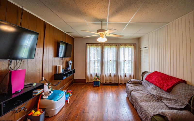 254 Locust Street, Lumberport, West Virginia 26386, 5 Bedrooms Bedrooms, 10 Rooms Rooms,2 BathroomsBathrooms,Single Family Detached,For Sale,Locust,10164131 254 Locust Street, Lumberport, West Virginia 26386, 5 Bedrooms Bedrooms, 10 Rooms Rooms,2 BathroomsBathrooms,Single Family Detached,For Sale,Locust,10164131