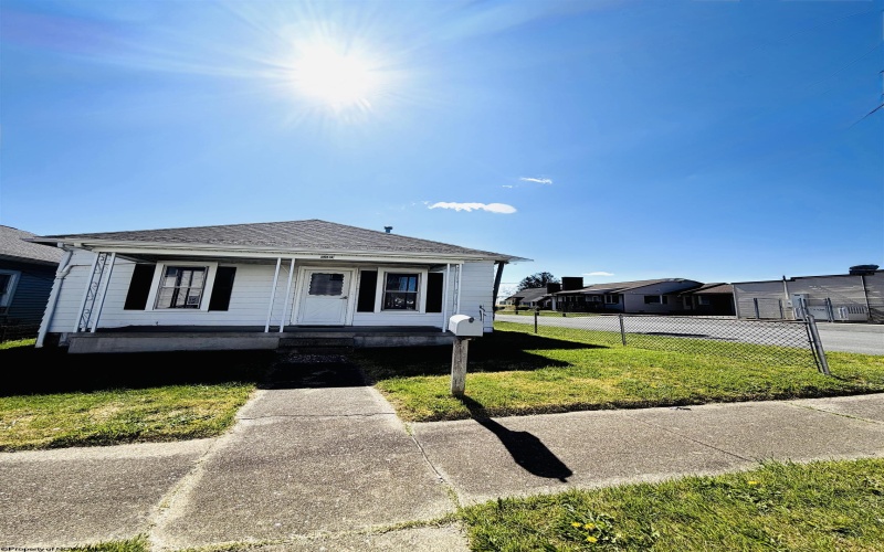 500 Ohio Avenue, Nutter Fort, West Virginia 26301, 2 Bedrooms Bedrooms, 6 Rooms Rooms,1 BathroomBathrooms,Single Family Detached,For Sale,Ohio,10164129