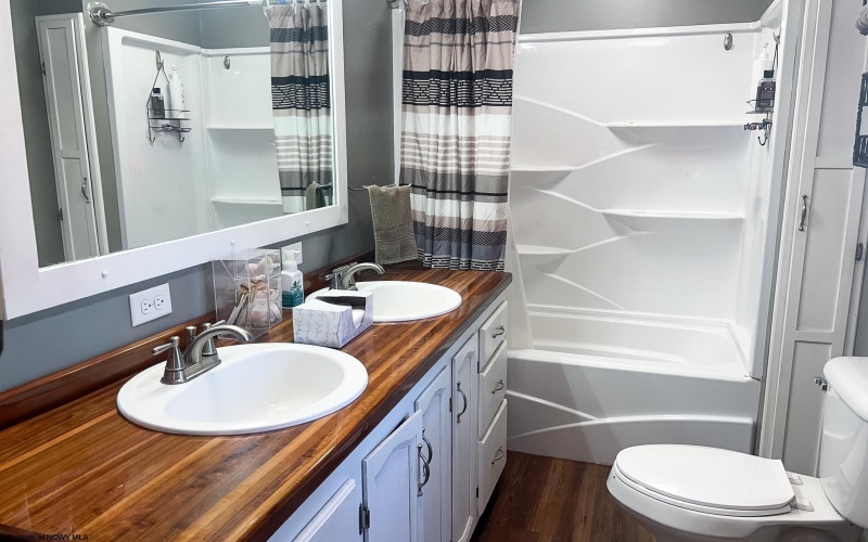 48 Bow Hunter Way, Parsons, West Virginia 26287, 3 Bedrooms Bedrooms, 9 Rooms Rooms,1 BathroomBathrooms,Single Family Detached,For Sale,Bow Hunter,10164137 48 Bow Hunter Way, Parsons, West Virginia 26287, 3 Bedrooms Bedrooms, 9 Rooms Rooms,1 BathroomBathrooms,Single Family Detached,For Sale,Bow Hunter,10164137