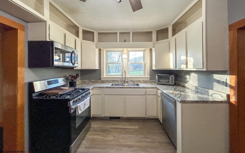 48 Bow Hunter Way, Parsons, West Virginia 26287, 3 Bedrooms Bedrooms, 9 Rooms Rooms,1 BathroomBathrooms,Single Family Detached,For Sale,Bow Hunter,10164137 48 Bow Hunter Way, Parsons, West Virginia 26287, 3 Bedrooms Bedrooms, 9 Rooms Rooms,1 BathroomBathrooms,Single Family Detached,For Sale,Bow Hunter,10164137