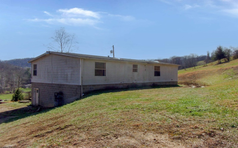 3436 Burns Farm Road, Grafton, West Virginia 26354, 3 Bedrooms Bedrooms, 7 Rooms Rooms,2 BathroomsBathrooms,Single Family Detached,For Sale,Burns Farm,10164141