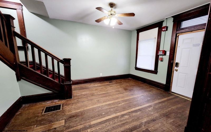 400 Fife Avenue, Morgantown, West Virginia 26505, ,Multi-unit/income,For Sale,Fife,10164145