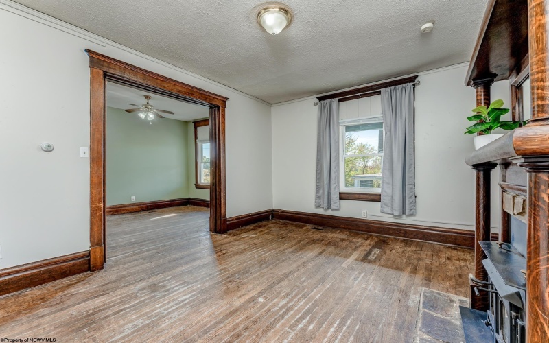 400 Fife Avenue, Morgantown, West Virginia 26505, ,Multi-unit/income,For Sale,Fife,10164145