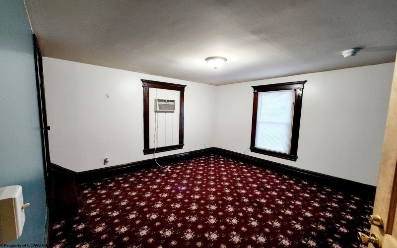 400 Fife Avenue, Morgantown, West Virginia 26505, ,Multi-unit/income,For Sale,Fife,10164145