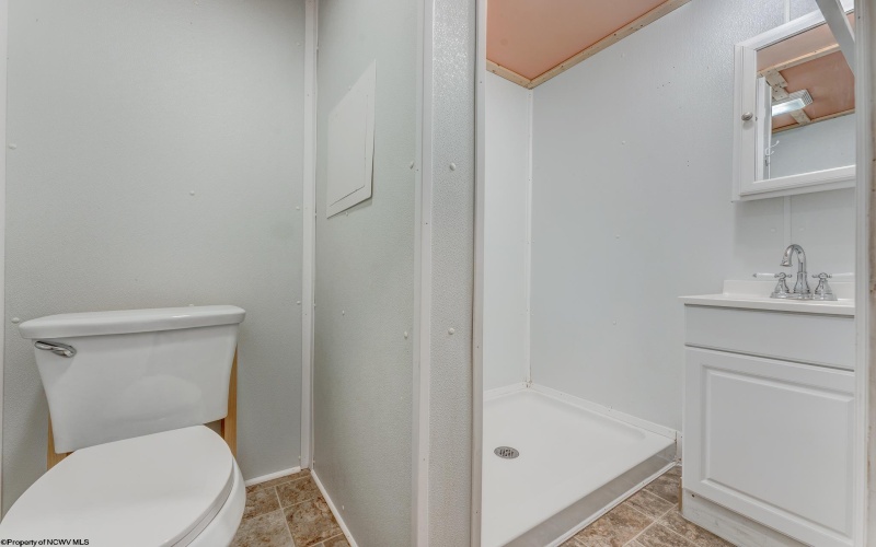 400 Fife Avenue, Morgantown, West Virginia 26505, ,Multi-unit/income,For Sale,Fife,10164145