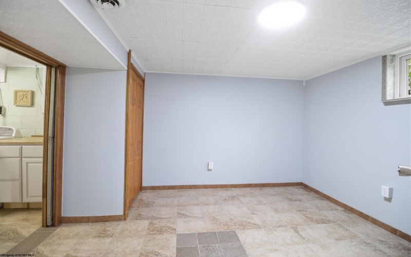 379 Laurel Street, Morgantown, West Virginia 26505, 4 Bedrooms Bedrooms, 5 Rooms Rooms,1 BathroomBathrooms,Single Family Detached,For Sale,Laurel,10164157