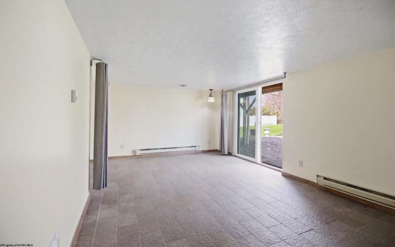 379 Laurel Street, Morgantown, West Virginia 26505, 4 Bedrooms Bedrooms, 5 Rooms Rooms,1 BathroomBathrooms,Single Family Detached,For Sale,Laurel,10164157