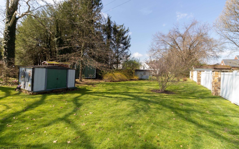 379 Laurel Street, Morgantown, West Virginia 26505, 4 Bedrooms Bedrooms, 5 Rooms Rooms,1 BathroomBathrooms,Single Family Detached,For Sale,Laurel,10164157