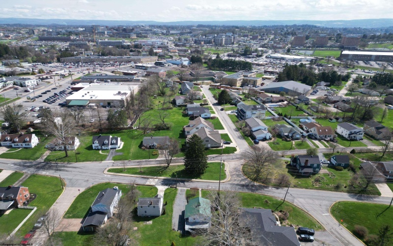 379 Laurel Street, Morgantown, West Virginia 26505, 4 Bedrooms Bedrooms, 5 Rooms Rooms,1 BathroomBathrooms,Single Family Detached,For Sale,Laurel,10164157