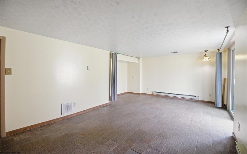 379 Laurel Street, Morgantown, West Virginia 26505, 4 Bedrooms Bedrooms, 5 Rooms Rooms,1 BathroomBathrooms,Single Family Detached,For Sale,Laurel,10164157