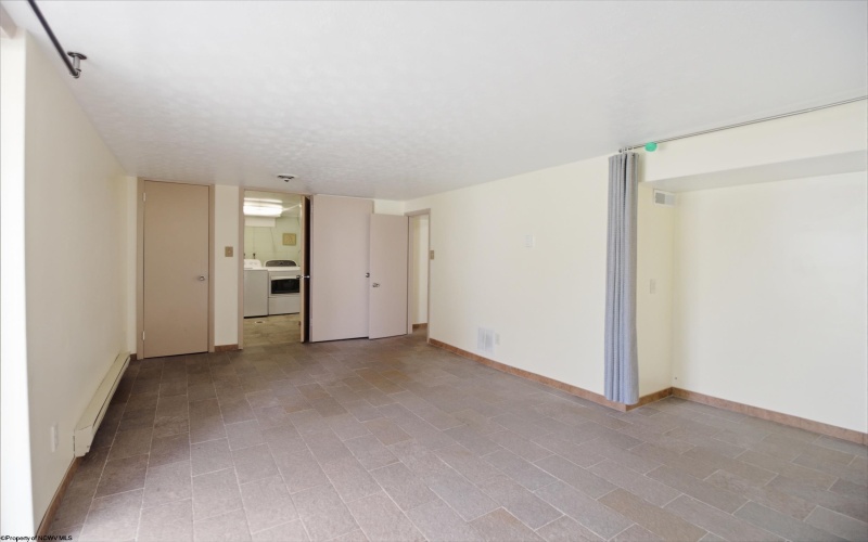 379 Laurel Street, Morgantown, West Virginia 26505, 4 Bedrooms Bedrooms, 5 Rooms Rooms,1 BathroomBathrooms,Single Family Detached,For Sale,Laurel,10164157