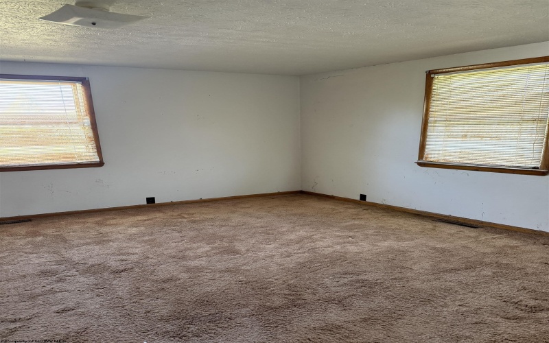 527 Franklin Road, Valley Bend, West Virginia 26293, 4 Bedrooms Bedrooms, 8 Rooms Rooms,2 BathroomsBathrooms,Single Family Detached,For Sale,Franklin,10164155