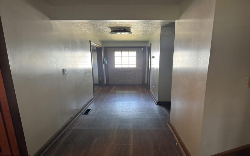 527 Franklin Road, Valley Bend, West Virginia 26293, 4 Bedrooms Bedrooms, 8 Rooms Rooms,2 BathroomsBathrooms,Single Family Detached,For Sale,Franklin,10164155