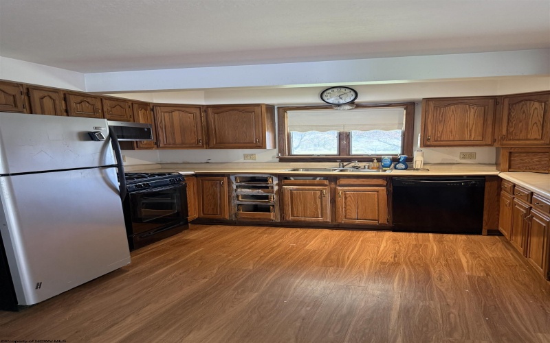 527 Franklin Road, Valley Bend, West Virginia 26293, 4 Bedrooms Bedrooms, 8 Rooms Rooms,2 BathroomsBathrooms,Single Family Detached,For Sale,Franklin,10164155