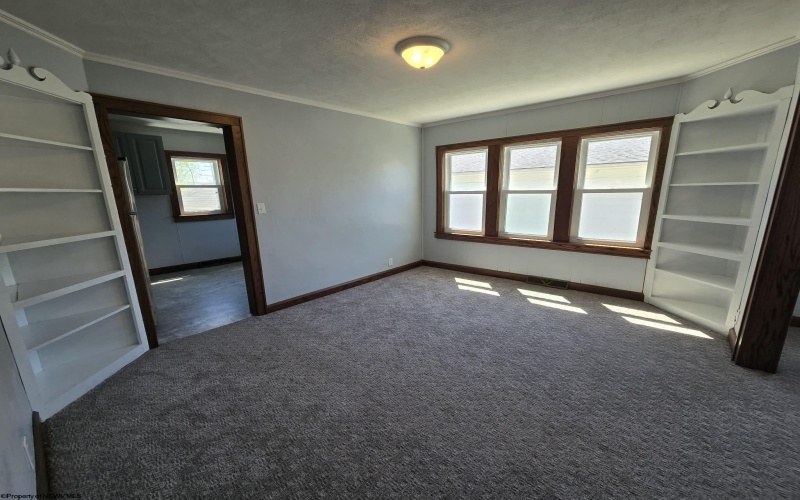 162 Pocahontas Street, Buckhannon, West Virginia 26201, 3 Bedrooms Bedrooms, 6 Rooms Rooms,1 BathroomBathrooms,Single Family Detached,For Sale,Pocahontas,10164142