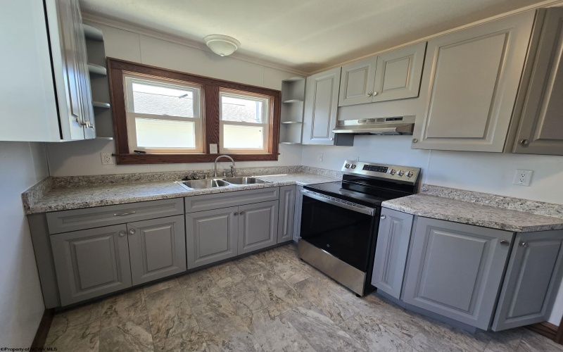 162 Pocahontas Street, Buckhannon, West Virginia 26201, 3 Bedrooms Bedrooms, 6 Rooms Rooms,1 BathroomBathrooms,Single Family Detached,For Sale,Pocahontas,10164142