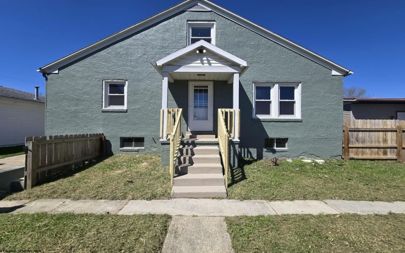 162 Pocahontas Street, Buckhannon, West Virginia 26201, 3 Bedrooms Bedrooms, 6 Rooms Rooms,1 BathroomBathrooms,Single Family Detached,For Sale,Pocahontas,10164142