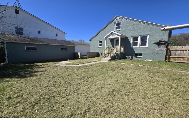 162 Pocahontas Street, Buckhannon, West Virginia 26201, 3 Bedrooms Bedrooms, 6 Rooms Rooms,1 BathroomBathrooms,Single Family Detached,For Sale,Pocahontas,10164142