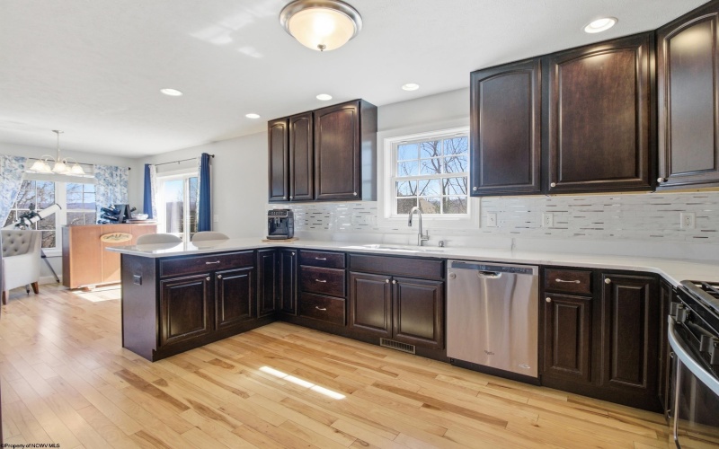 2 Windsong Lane, Morgantown, West Virginia 26508, 4 Bedrooms Bedrooms, 9 Rooms Rooms,3 BathroomsBathrooms,Single Family Detached,For Sale,Windsong,10164147 2 Windsong Lane, Morgantown, West Virginia 26508, 4 Bedrooms Bedrooms, 9 Rooms Rooms,3 BathroomsBathrooms,Single Family Detached,For Sale,Windsong,10164147