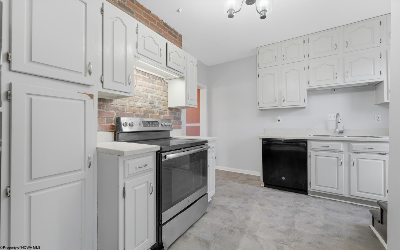 608 Worthington Drive, Bridgeport, West Virginia 26330, 3 Bedrooms Bedrooms, 7 Rooms Rooms,1 BathroomBathrooms,Single Family Detached,For Sale,Worthington,10164148 608 Worthington Drive, Bridgeport, West Virginia 26330, 3 Bedrooms Bedrooms, 7 Rooms Rooms,1 BathroomBathrooms,Single Family Detached,For Sale,Worthington,10164148