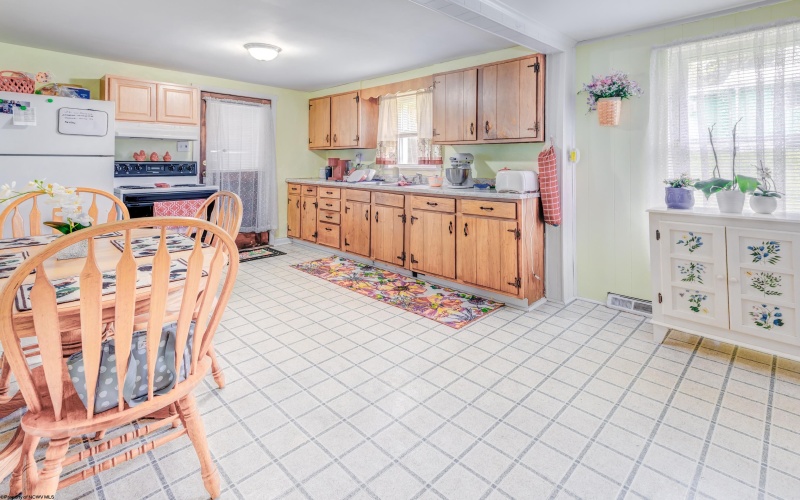 690/692 Beulah Road, Morgantown, West Virginia 26508, 3 Bedrooms Bedrooms, 6 Rooms Rooms,1 BathroomBathrooms,Single Family Detached,For Sale,Beulah,10164151 690/692 Beulah Road, Morgantown, West Virginia 26508, 3 Bedrooms Bedrooms, 6 Rooms Rooms,1 BathroomBathrooms,Single Family Detached,For Sale,Beulah,10164151