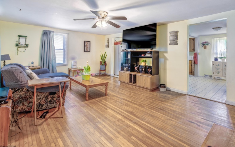 690/692 Beulah Road, Morgantown, West Virginia 26508, 3 Bedrooms Bedrooms, 6 Rooms Rooms,1 BathroomBathrooms,Single Family Detached,For Sale,Beulah,10164151 690/692 Beulah Road, Morgantown, West Virginia 26508, 3 Bedrooms Bedrooms, 6 Rooms Rooms,1 BathroomBathrooms,Single Family Detached,For Sale,Beulah,10164151