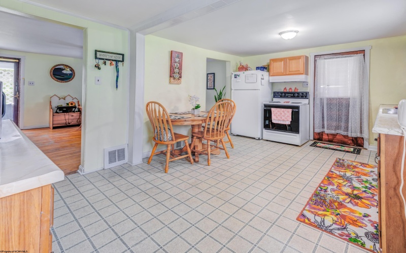 690/692 Beulah Road, Morgantown, West Virginia 26508, 3 Bedrooms Bedrooms, 6 Rooms Rooms,1 BathroomBathrooms,Single Family Detached,For Sale,Beulah,10164151 690/692 Beulah Road, Morgantown, West Virginia 26508, 3 Bedrooms Bedrooms, 6 Rooms Rooms,1 BathroomBathrooms,Single Family Detached,For Sale,Beulah,10164151