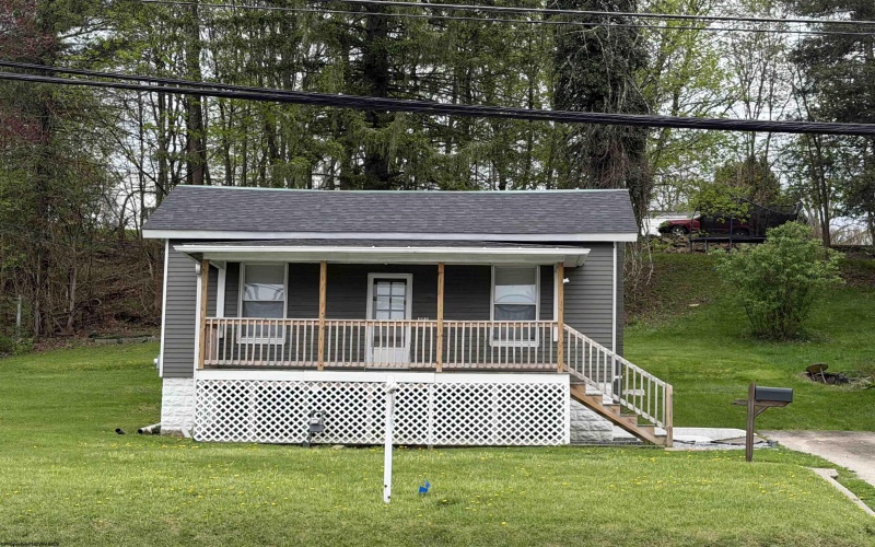 122 Main Street, Kingwood, West Virginia 26537, 2 Bedrooms Bedrooms, 5 Rooms Rooms,1 BathroomBathrooms,Single Family Detached,For Sale,Main,10164150