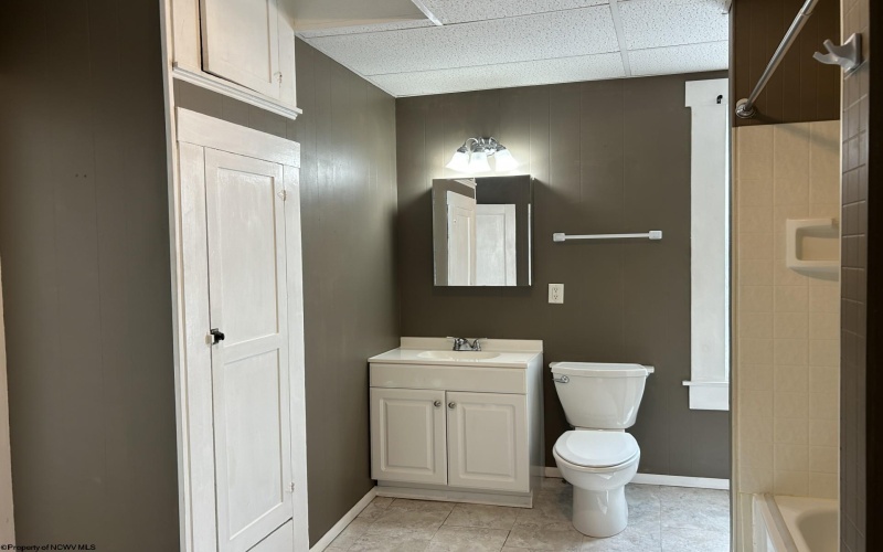 122 Main Street, Kingwood, West Virginia 26537, 3 Bedrooms Bedrooms, 5 Rooms Rooms,1 BathroomBathrooms,Single Family Detached,For Sale,Main,10164150 122 Main Street, Kingwood, West Virginia 26537, 3 Bedrooms Bedrooms, 5 Rooms Rooms,1 BathroomBathrooms,Single Family Detached,For Sale,Main,10164150