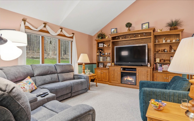 99 Jo Glen Drive, Morgantown, West Virginia 26508, 3 Bedrooms Bedrooms, 11 Rooms Rooms,3 BathroomsBathrooms,Single Family Detached,For Sale,Jo Glen,10164152 99 Jo Glen Drive, Morgantown, West Virginia 26508, 3 Bedrooms Bedrooms, 11 Rooms Rooms,3 BathroomsBathrooms,Single Family Detached,For Sale,Jo Glen,10164152