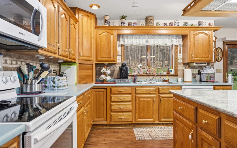 99 Jo Glen Drive, Morgantown, West Virginia 26508, 3 Bedrooms Bedrooms, 11 Rooms Rooms,3 BathroomsBathrooms,Single Family Detached,For Sale,Jo Glen,10164152 99 Jo Glen Drive, Morgantown, West Virginia 26508, 3 Bedrooms Bedrooms, 11 Rooms Rooms,3 BathroomsBathrooms,Single Family Detached,For Sale,Jo Glen,10164152