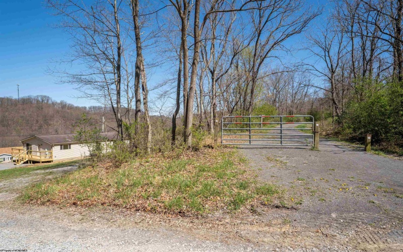 52 Ebenklein Lane, Morgantown, West Virginia 26508, 3 Bedrooms Bedrooms, 5 Rooms Rooms,2 BathroomsBathrooms,Single Family Detached,For Sale,Ebenklein,10164153 52 Ebenklein Lane, Morgantown, West Virginia 26508, 3 Bedrooms Bedrooms, 5 Rooms Rooms,2 BathroomsBathrooms,Single Family Detached,For Sale,Ebenklein,10164153