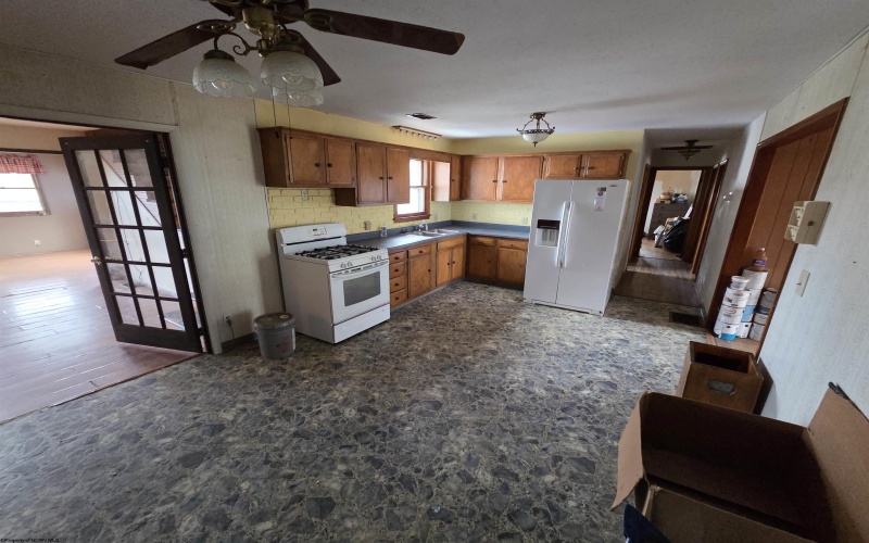 106 Pinecrest Drive, Parsons, West Virginia 26287, 5 Bedrooms Bedrooms, 9 Rooms Rooms,1 BathroomBathrooms,Single Family Detached,For Sale,Pinecrest,10164154