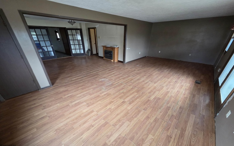 106 Pinecrest Drive, Parsons, West Virginia 26287, 5 Bedrooms Bedrooms, 9 Rooms Rooms,1 BathroomBathrooms,Single Family Detached,For Sale,Pinecrest,10164154