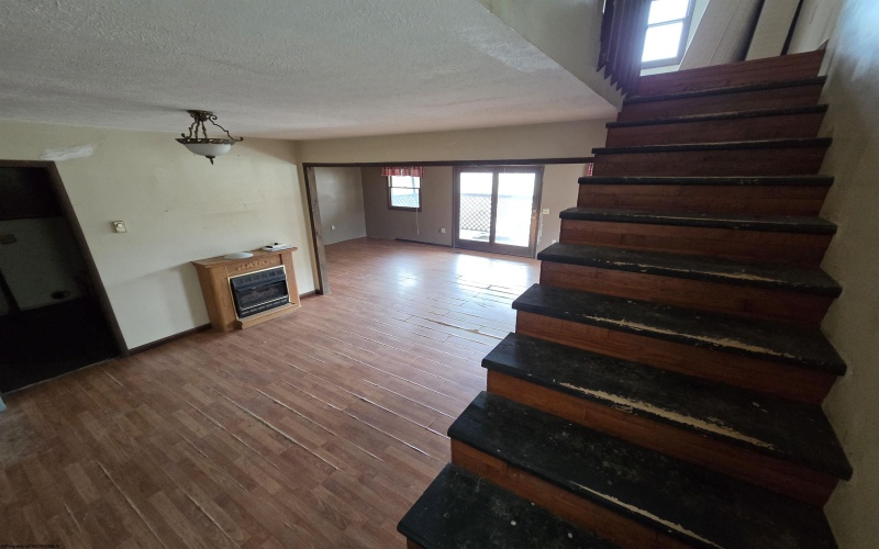 106 Pinecrest Drive, Parsons, West Virginia 26287, 5 Bedrooms Bedrooms, 9 Rooms Rooms,1 BathroomBathrooms,Single Family Detached,For Sale,Pinecrest,10164154