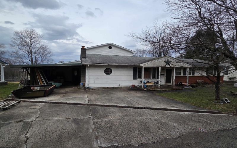 106 Pinecrest Drive, Parsons, West Virginia 26287, 5 Bedrooms Bedrooms, 9 Rooms Rooms,1 BathroomBathrooms,Single Family Detached,For Sale,Pinecrest,10164154