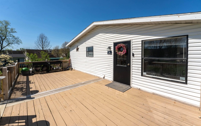 45 Goose Hollow Road, Morgantown, West Virginia 26508, 3 Bedrooms Bedrooms, 7 Rooms Rooms,2 BathroomsBathrooms,Single Family Detached,For Sale,Goose Hollow,10164165