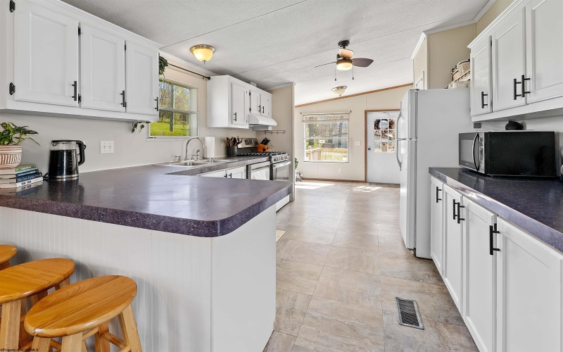 45 Goose Hollow Road, Morgantown, West Virginia 26508, 3 Bedrooms Bedrooms, 7 Rooms Rooms,2 BathroomsBathrooms,Single Family Detached,For Sale,Goose Hollow,10164165