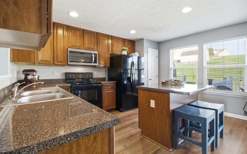 494 Watson Drive, Maidsville, West Virginia 26541, 3 Bedrooms Bedrooms, 7 Rooms Rooms,2 BathroomsBathrooms,Single Family Attached,For Sale,Watson,10164162