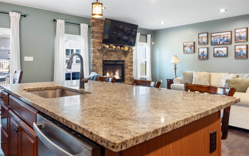 126 Falling Water Lane, Morgantown, West Virginia 26508, 3 Bedrooms Bedrooms, 8 Rooms Rooms,4 BathroomsBathrooms,Single Family Attached,For Sale,Falling Water,10164183