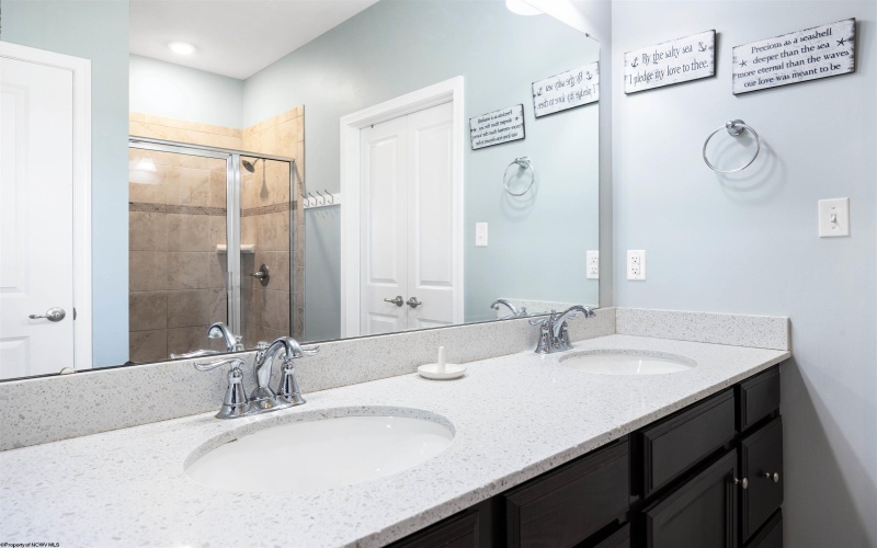 126 Falling Water Lane, Morgantown, West Virginia 26508, 3 Bedrooms Bedrooms, 8 Rooms Rooms,4 BathroomsBathrooms,Single Family Attached,For Sale,Falling Water,10164183