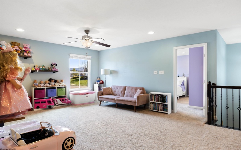 126 Falling Water Lane, Morgantown, West Virginia 26508, 3 Bedrooms Bedrooms, 8 Rooms Rooms,4 BathroomsBathrooms,Single Family Attached,For Sale,Falling Water,10164183